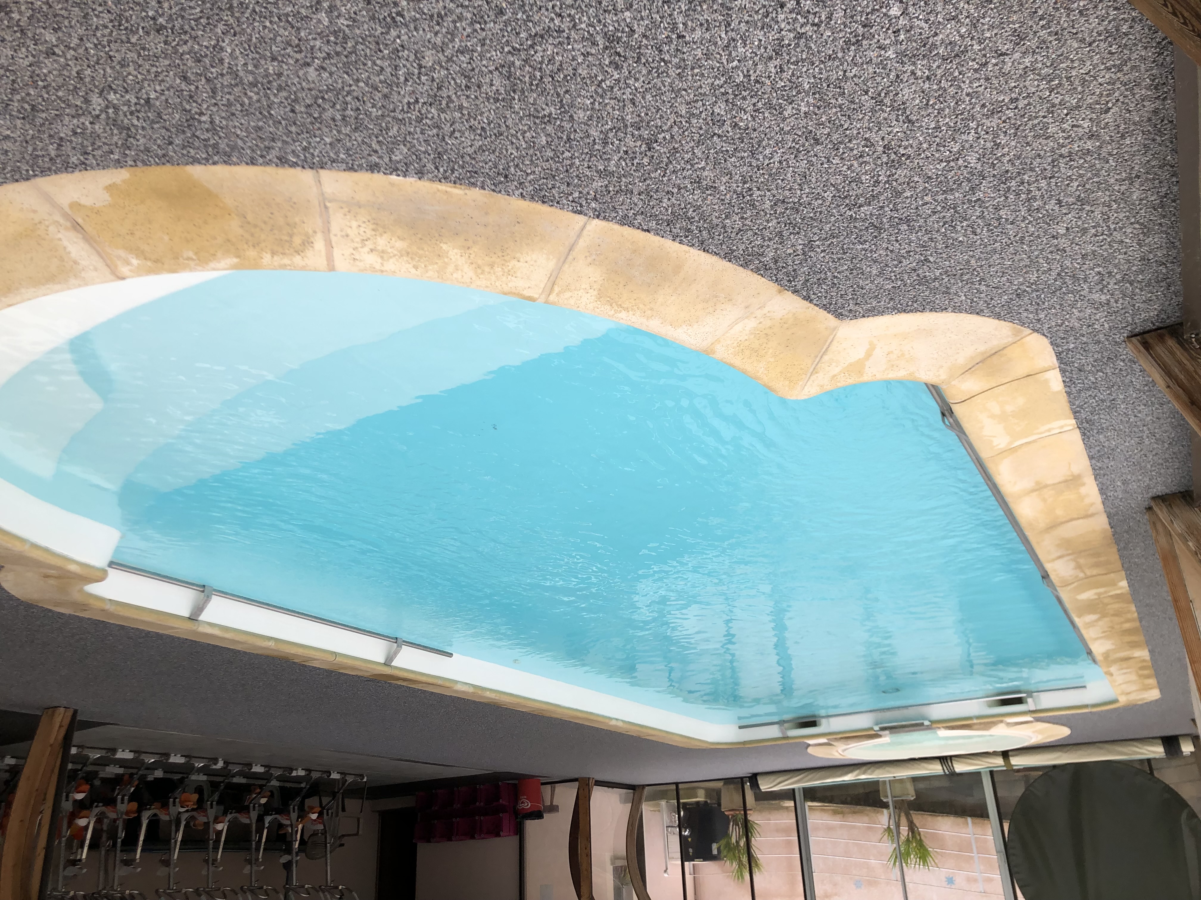 Piscine vue d'ensemble